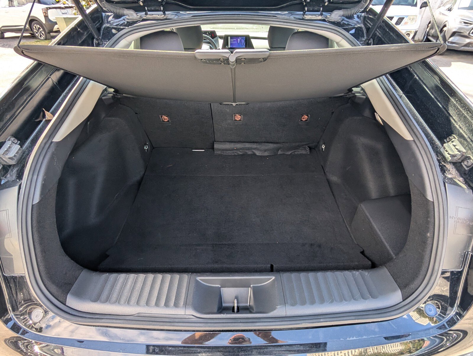 Used 2024 Toyota Prius LE image 14