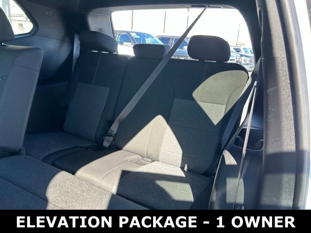 Used 2025 GMC Acadia Elevation image 15