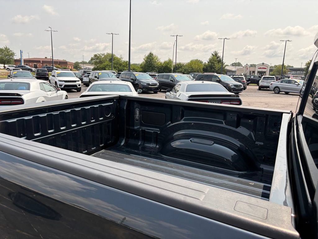 Used 2022 RAM 2500 Laramie AWD/4WD image 13