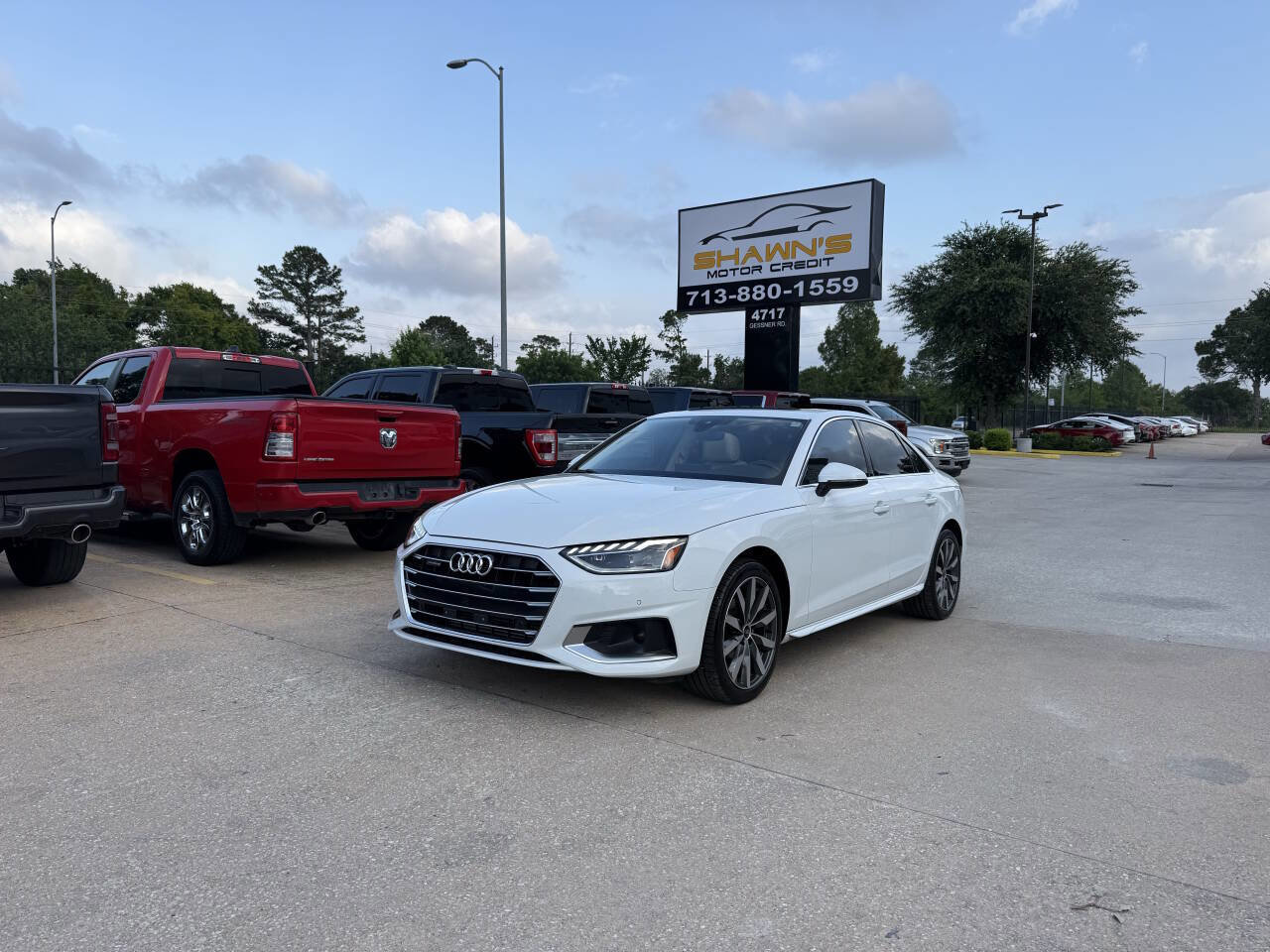 Used 2023 Audi A4 2.0T Premium w/ Convenience Package AWD/4WD image 39