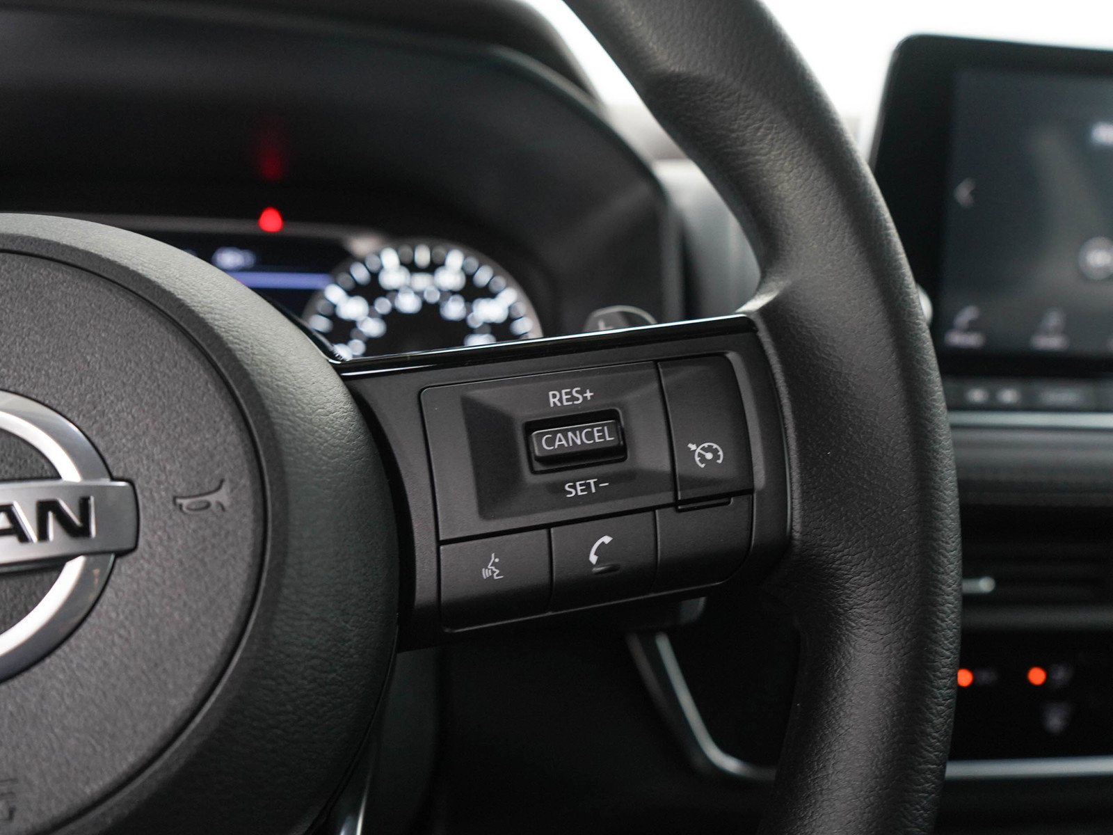 Used 2021 Nissan Rogue S FWD image 24