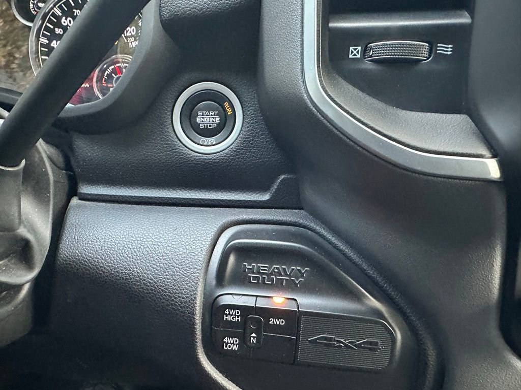 Used 2024 RAM 2500 Big Horn image 27