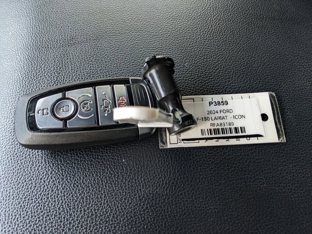 Used 2024 Ford F150 Lariat w/ Equipment Group 502A High image 41