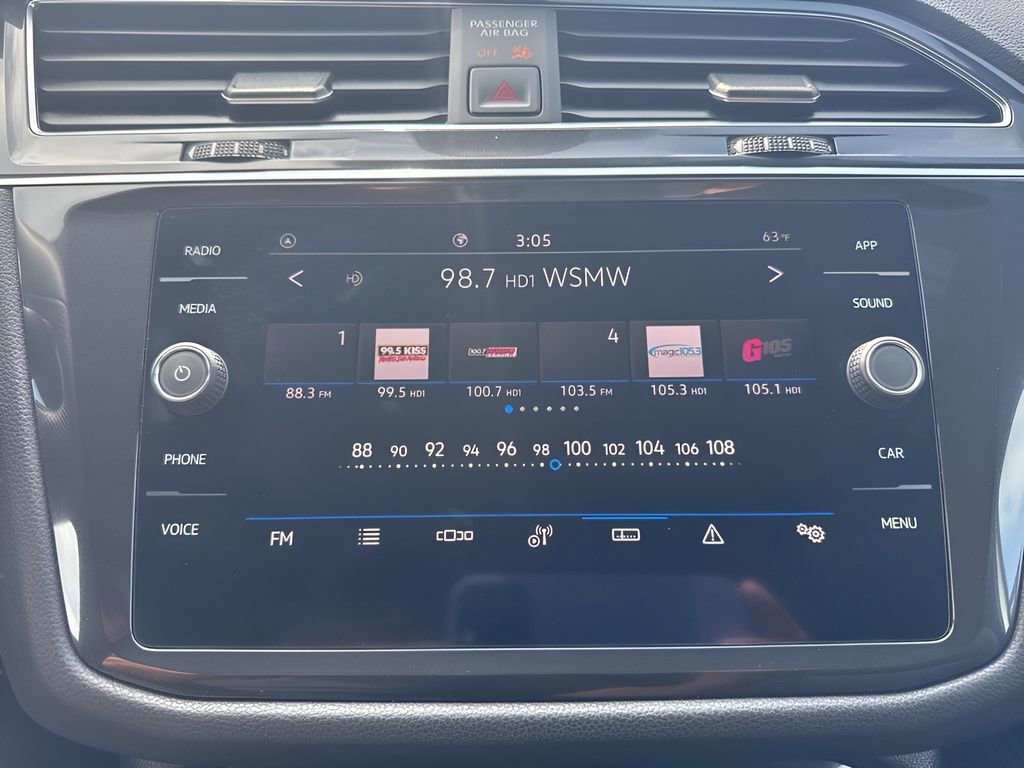 Used 2022 Volkswagen Tiguan SE R-Line FWD image 18