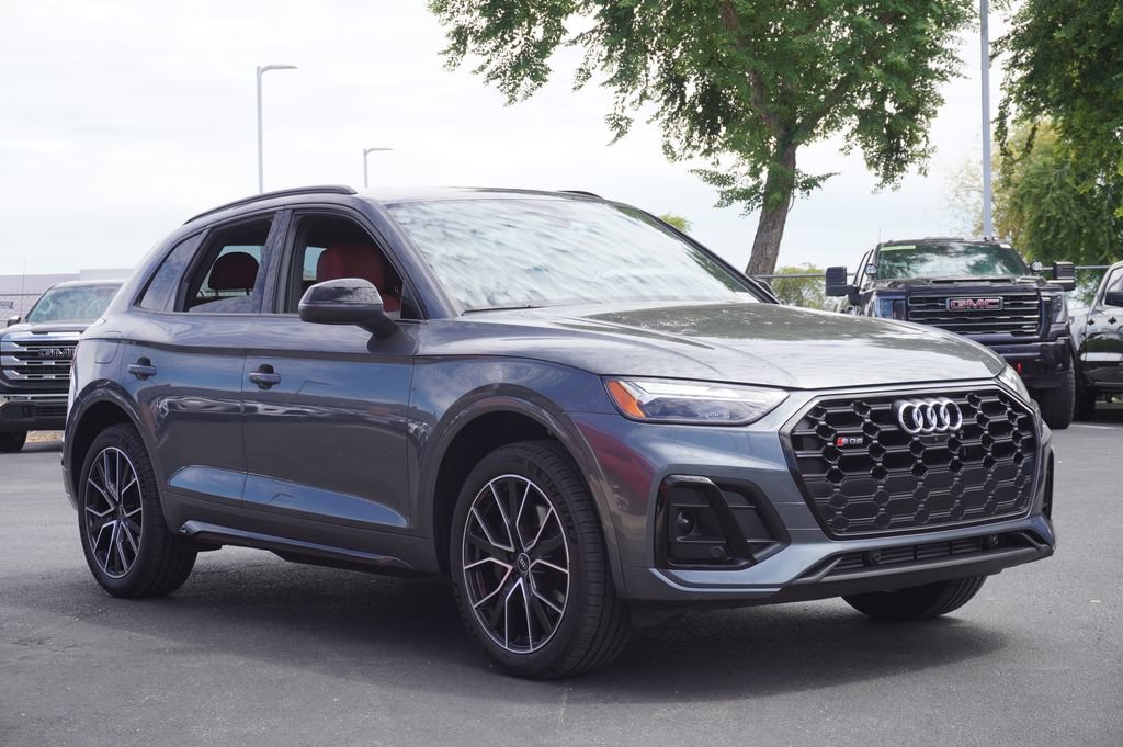 Used 2021 Audi SQ5 Premium Plus w/ Premium Plus Package AWD/4WD image 4