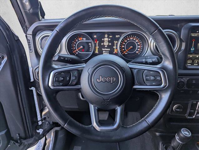 Used 2018 Jeep Wrangler Unlimited Sahara image 12