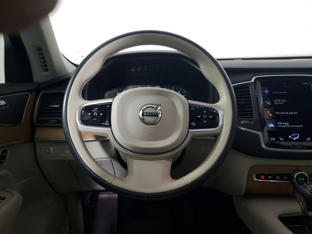 Used 2022 Volvo XC90 T5 Momentum w/ Climate Package FWD image 19
