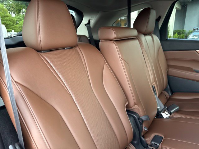 Used 2023 Acura MDX w/ Technology Package AWD/4WD image 14