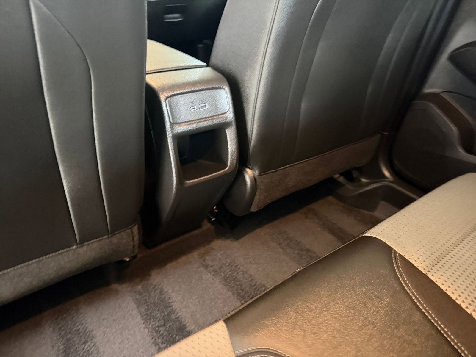 Used 2025 Chevrolet Trax LT image 23