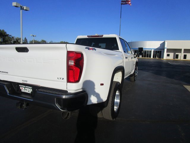 Certified 2024 Chevrolet Silverado 3500 LTZ w/ LTZ Convenience Package image 5