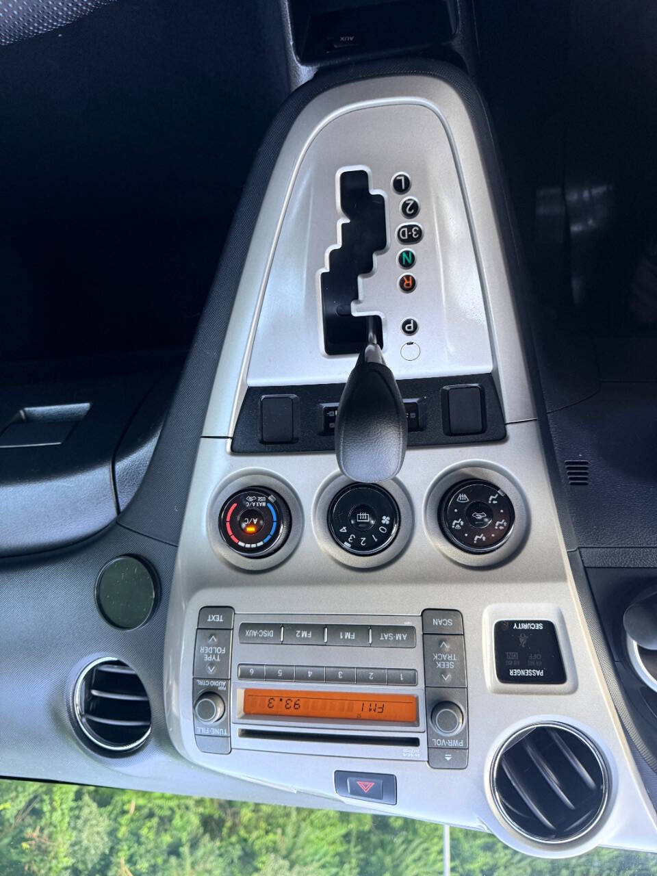 Used 2009 Toyota Matrix FWD image 17