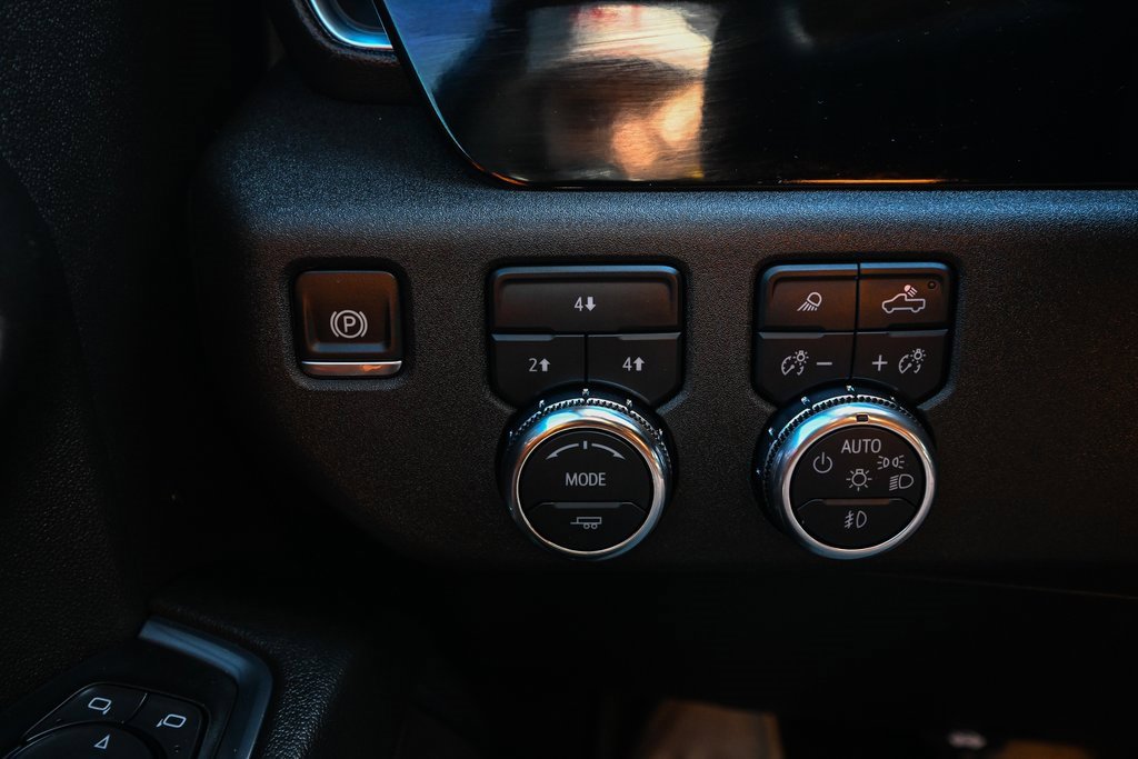 Used 2024 GMC Sierra 2500 SLE image 37