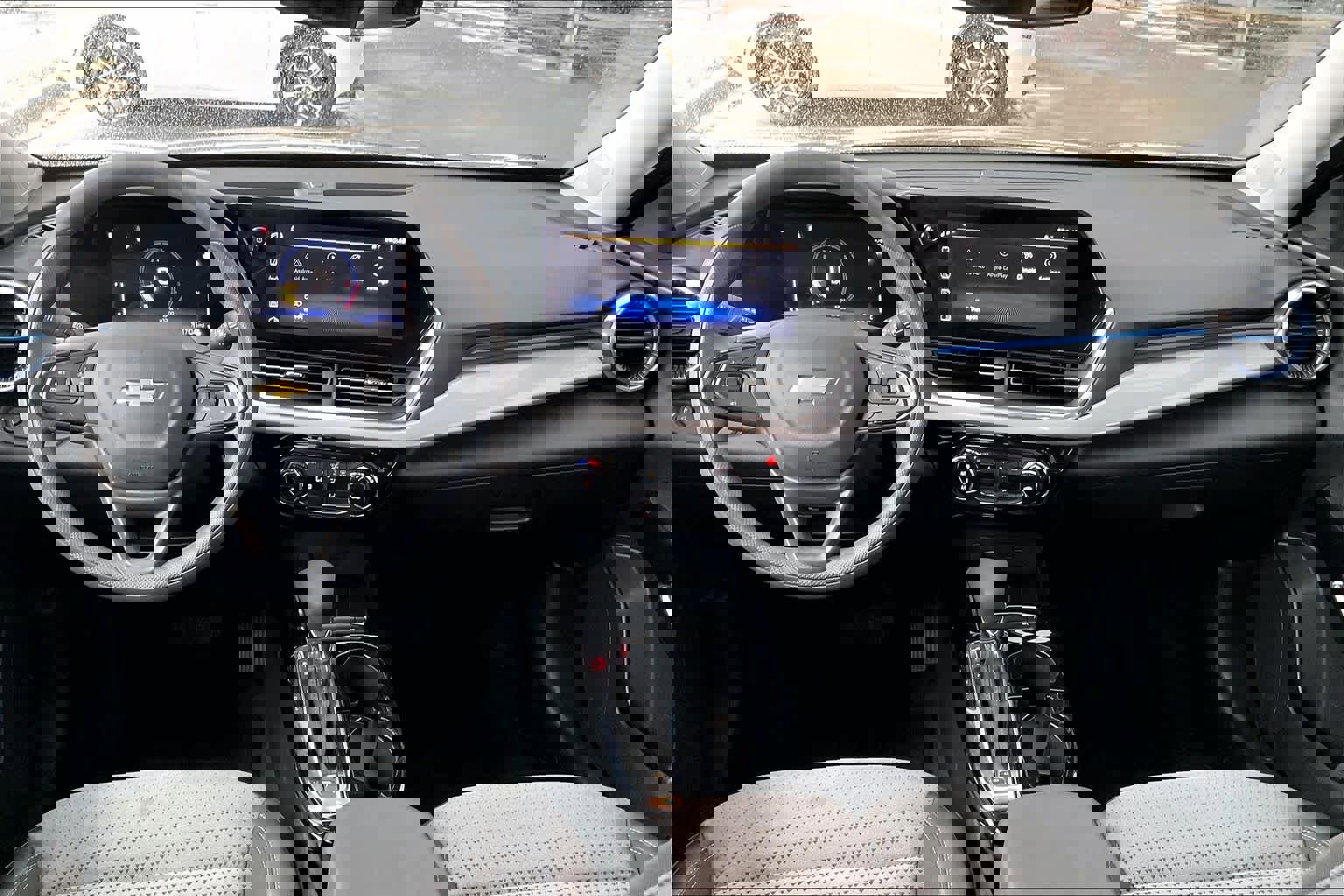 Certified 2025 Chevrolet Trax LT image 15