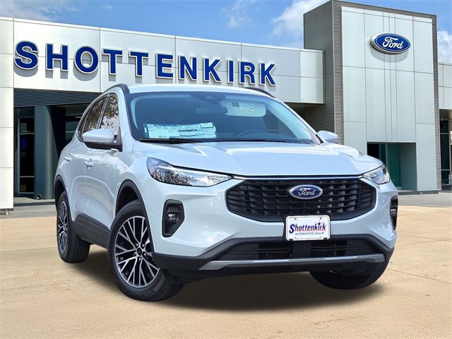 New 2025 Ford Escape Base