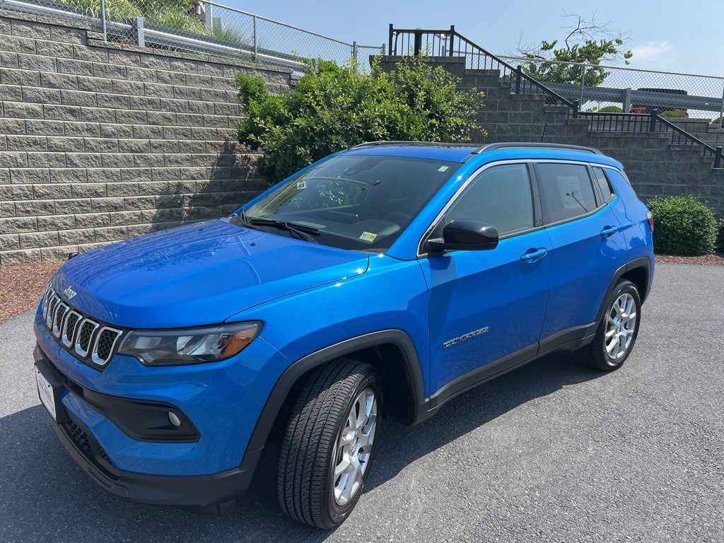 New 2023 Jeep Compass Latitude w/ Sun and Sound Group image 10