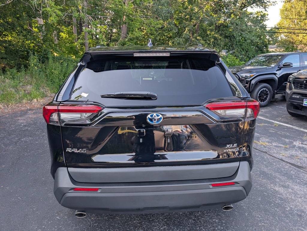 Used 2023 Toyota RAV4 XLE w/ Convenience Package AWD/4WD image 7