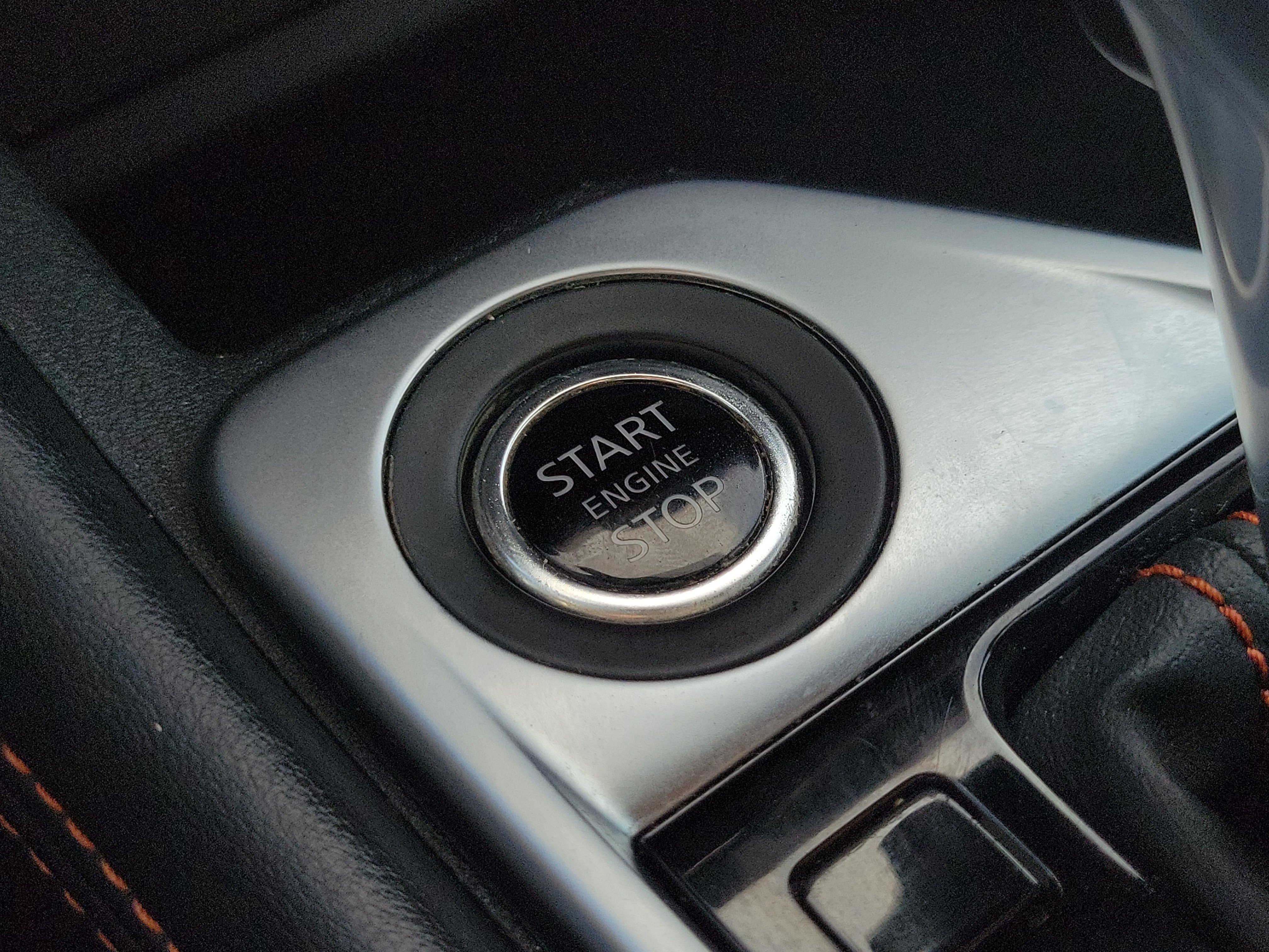 Used 2021 Nissan Sentra SR FWD image 30