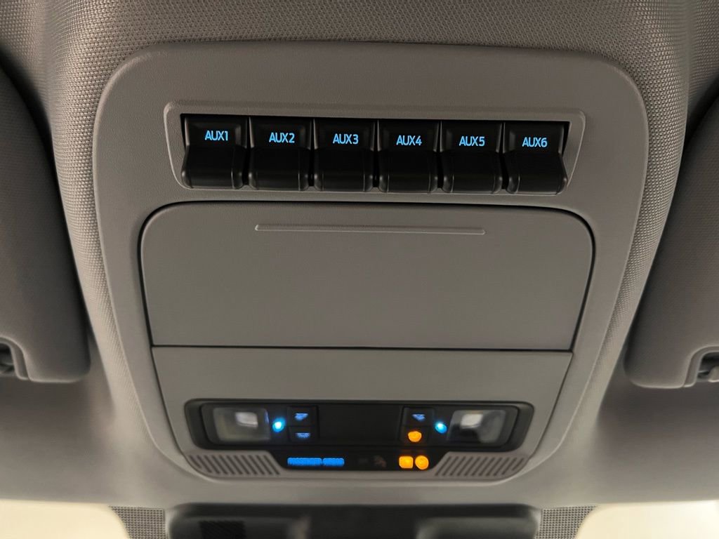 New 2026 Ford F550 4x4 Regular Cab Super Duty image 21