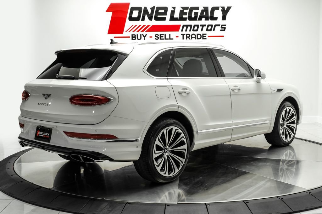 Used 2024 Bentley Bentayga AWD/4WD image 6