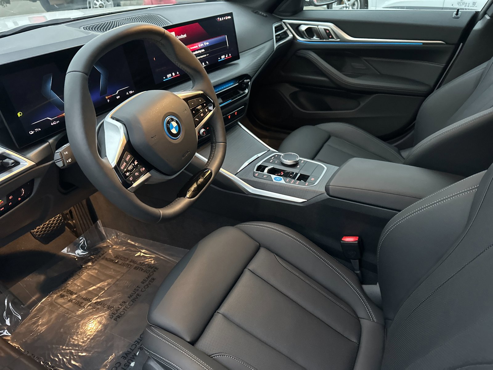 Used 2025 BMW i4 eDrive40 w/ Driving Assistance Package image 9