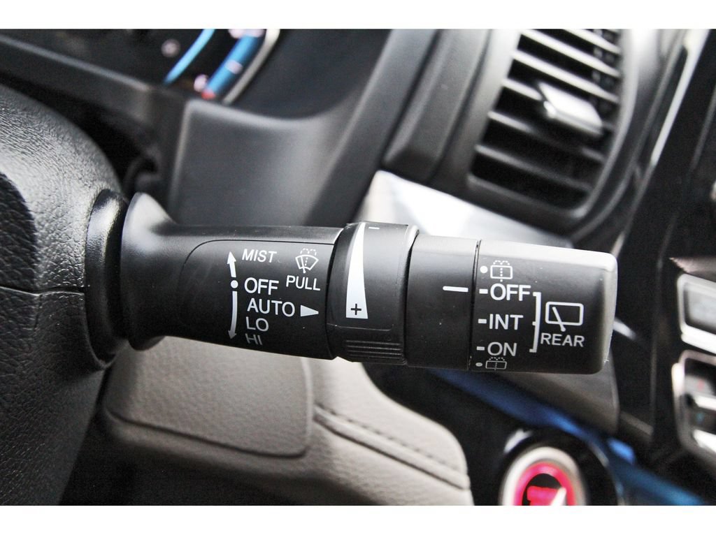 Used 2023 Honda Odyssey Elite image 18