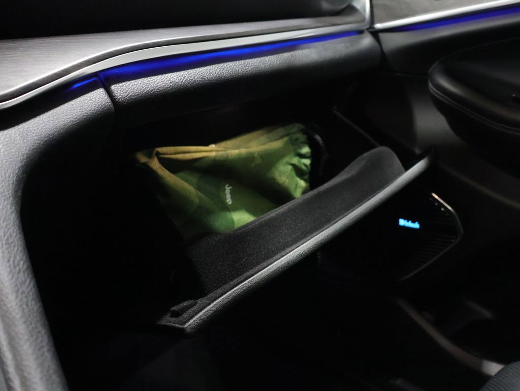 Used 2022 Jeep Grand Cherokee L Overland w/ Advanced Protech Group III AWD/4WD image 30