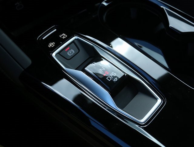 New 2025 Audi Q5 Premium Plus image 30