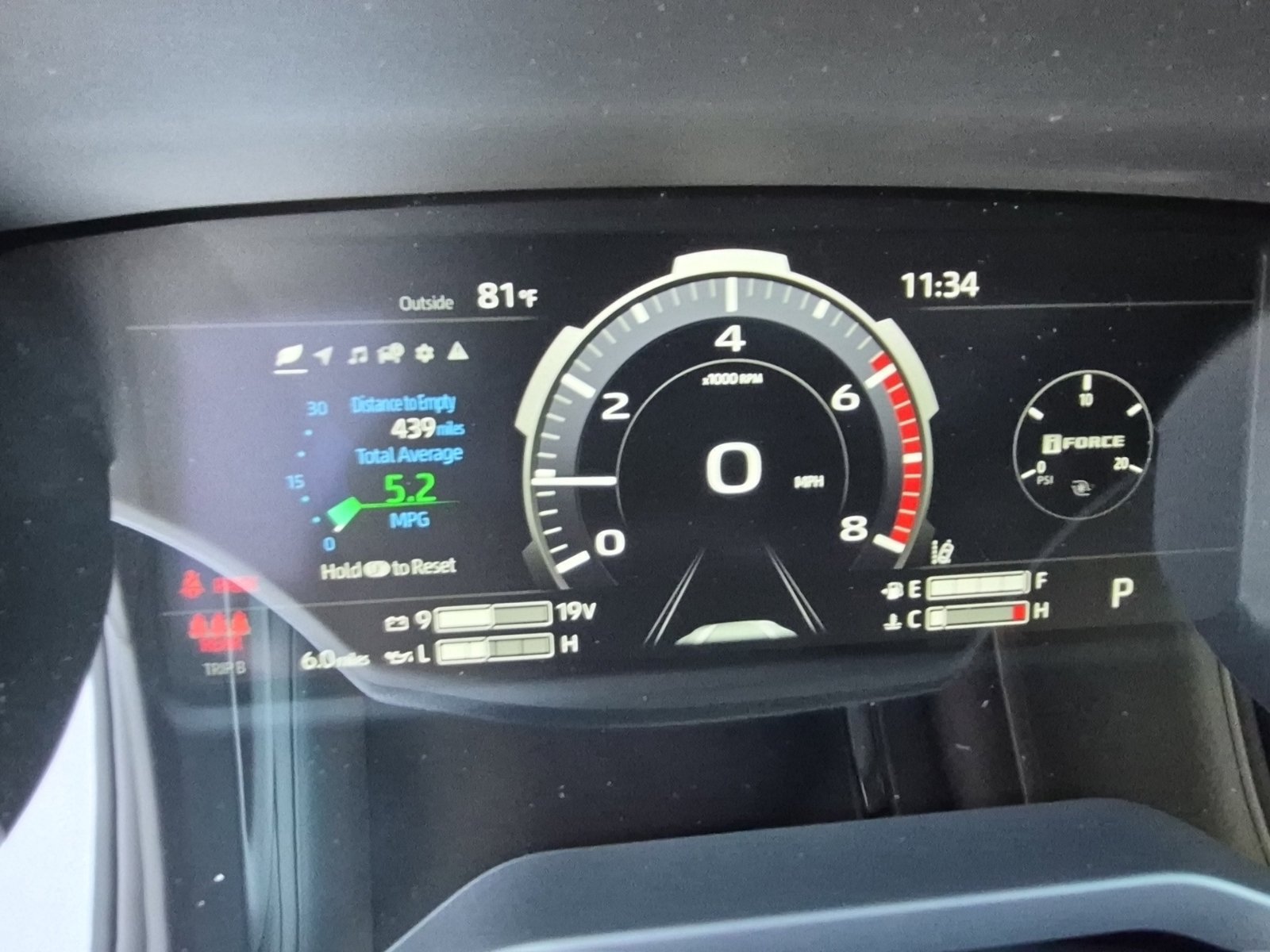 New 2026 Toyota Tundra Limited AWD/4WD image 17