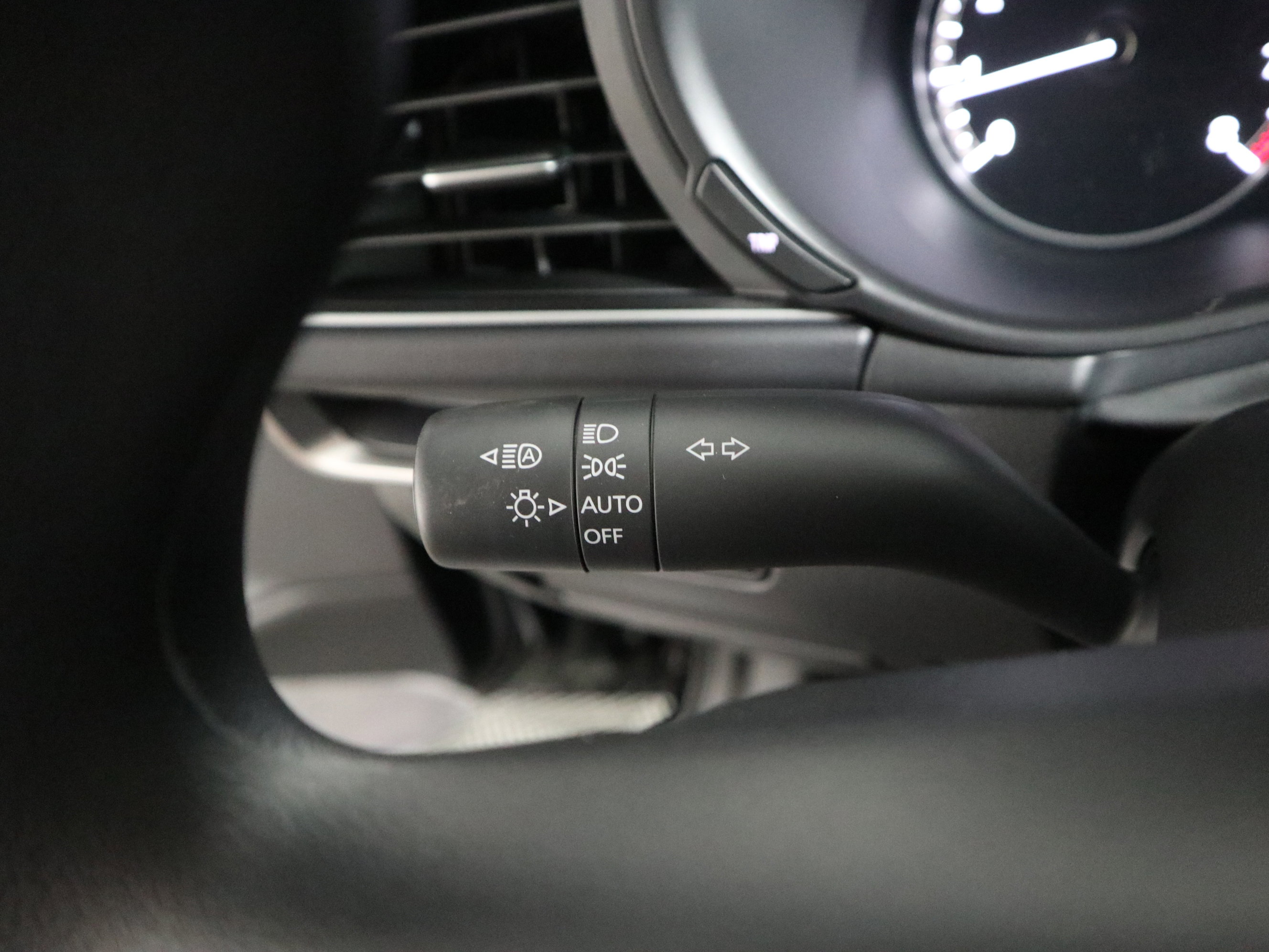 New 2026 MAZDA MAZDA3 s FWD image 22