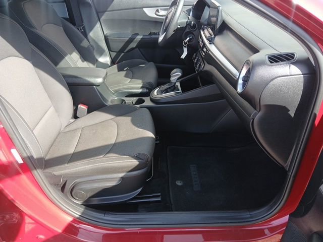 Used 2022 Kia Forte LXS FWD image 21