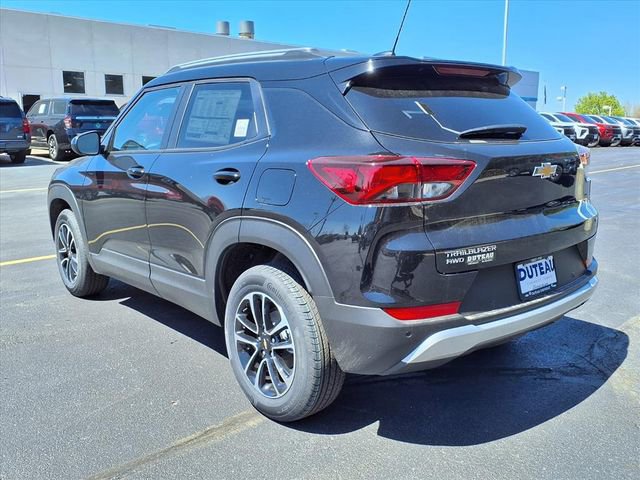 New 2026 Chevrolet TrailBlazer LT w/ Convenience Package AWD/4WD image 3