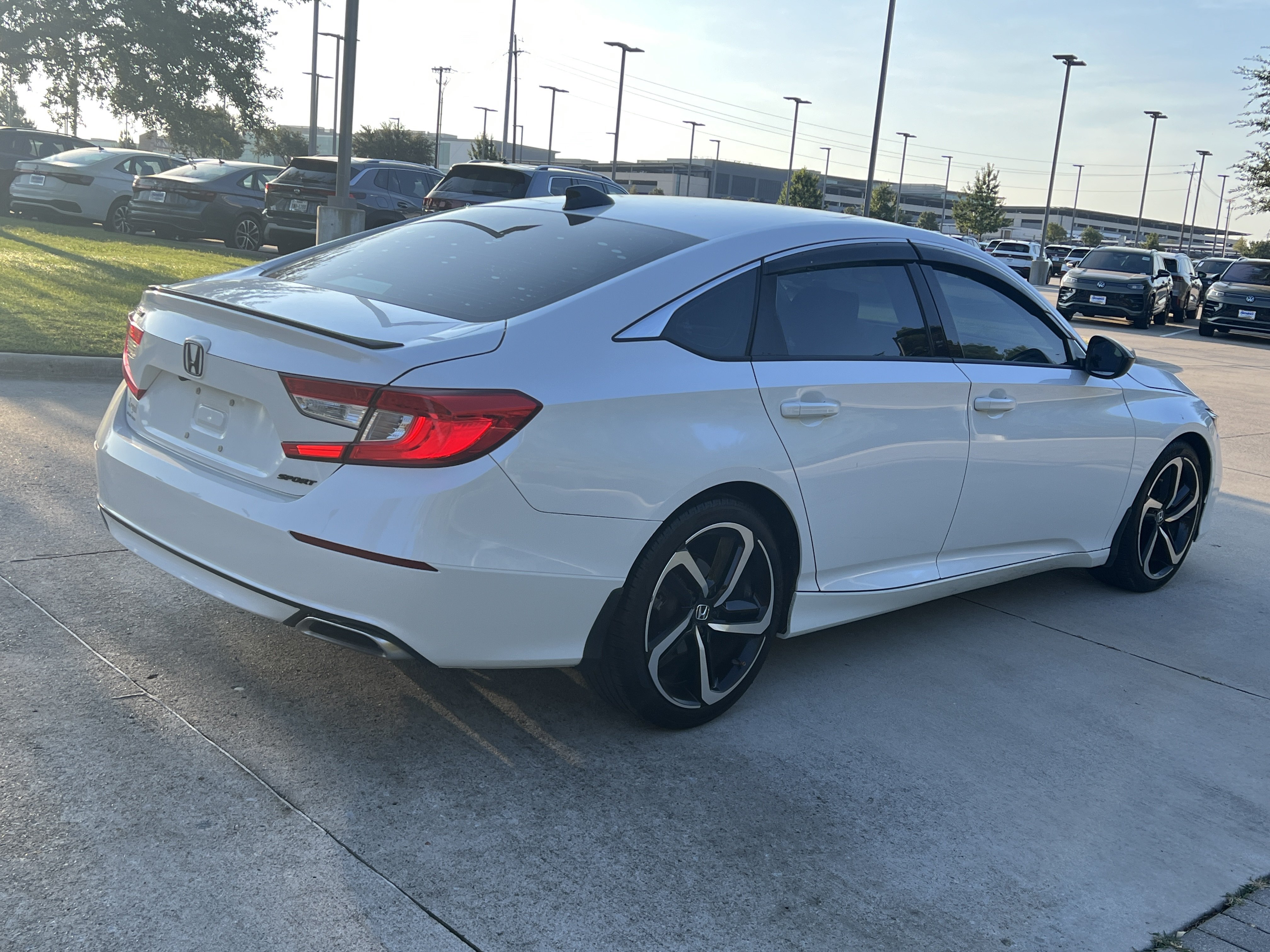 Used 2022 Honda Accord Sport image 9