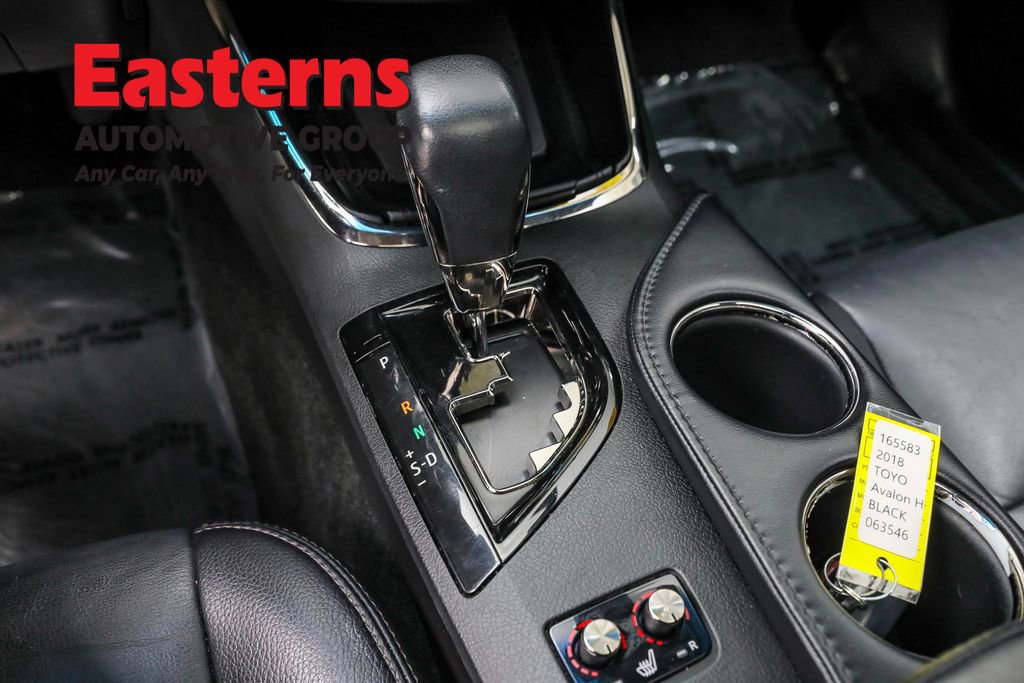 Used 2018 Toyota Avalon XLE Premium image 12