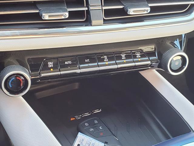 New 2026 Chevrolet Equinox EV LT image 17