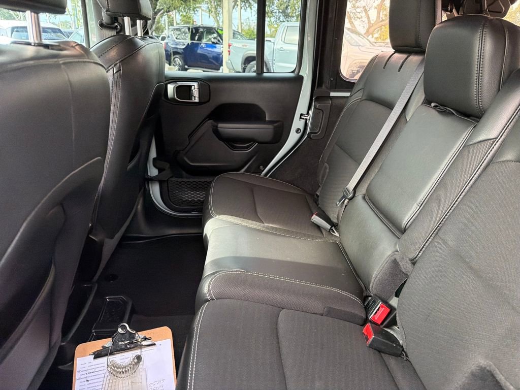 Used 2023 Jeep Wrangler Sport image 32