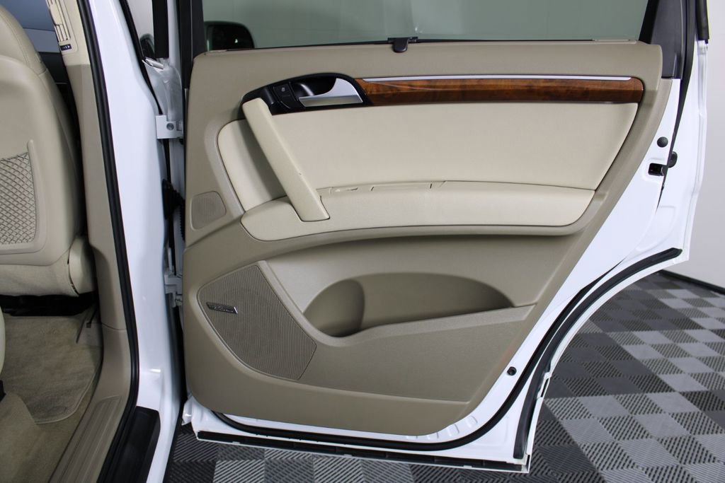 Used 2015 Audi Q7 3.0T Premium Plus w/ Premium Plus Package image 32