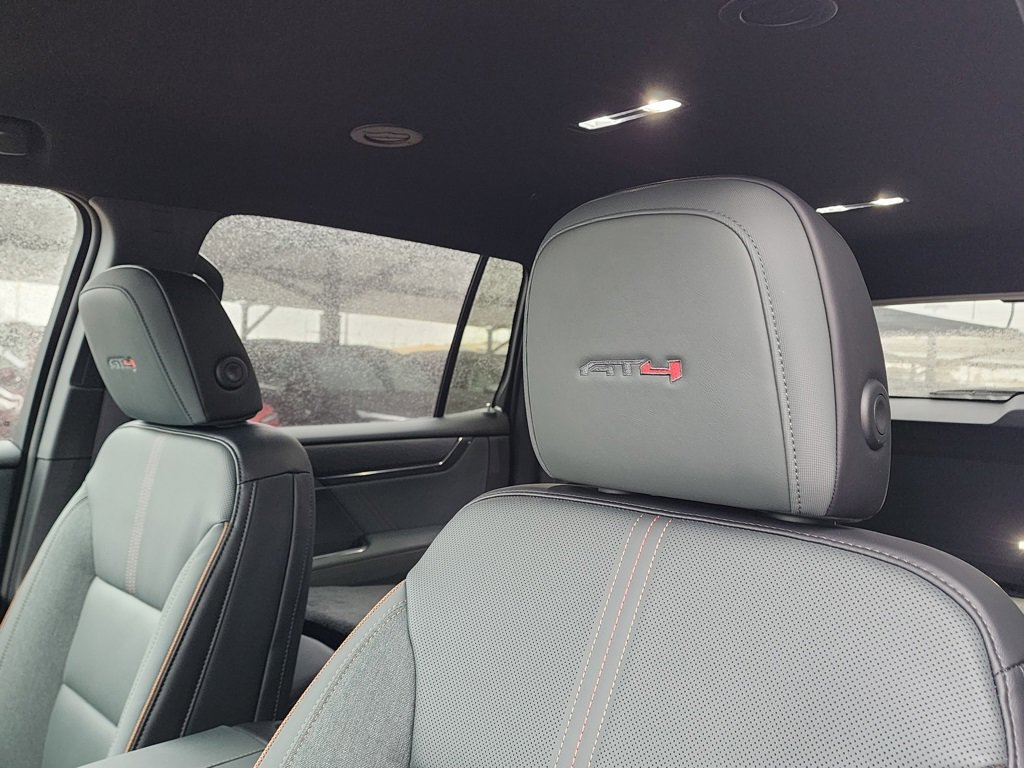 New 2026 GMC Acadia AT4 image 17