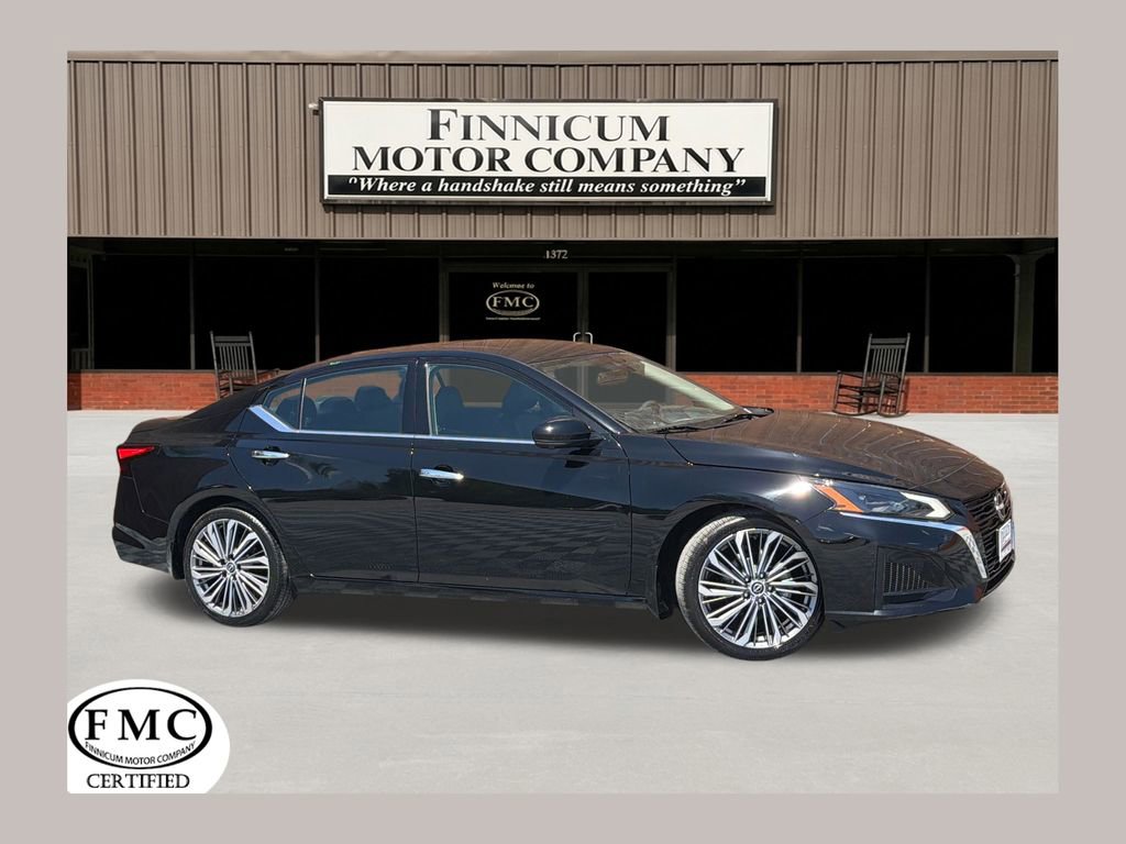 Used 2024 Nissan Altima 2.5 SL FWD video 1