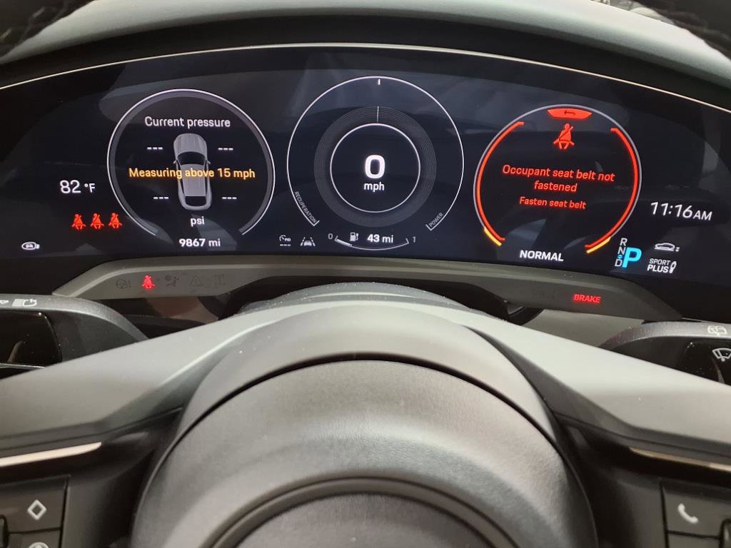 Used 2024 Porsche Taycan 4S image 11