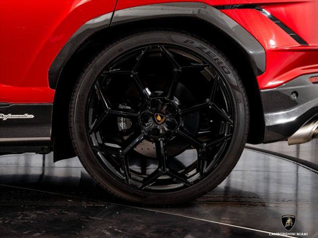 Used 2023 Lamborghini Urus Performante AWD/4WD image 23