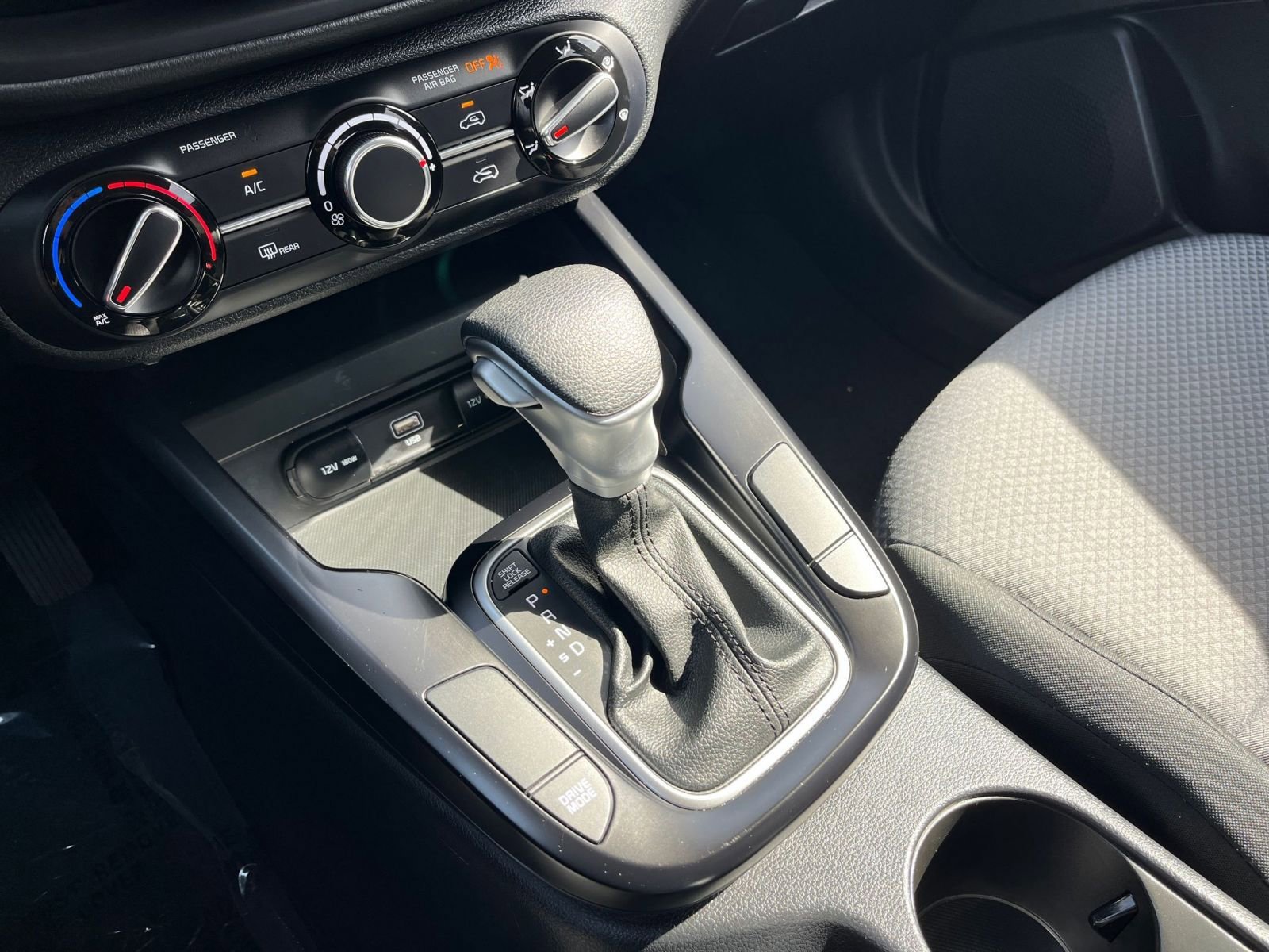 Used 2025 Kia Soul LX w/ LX Technology Package image 39