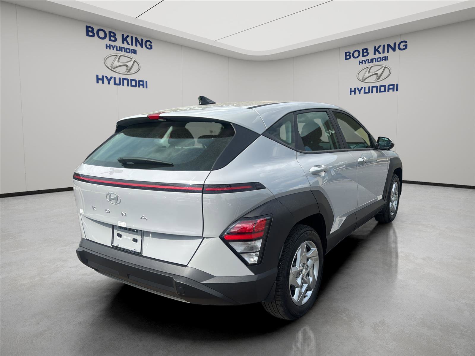 Certified 2026 Hyundai Kona SE image 5