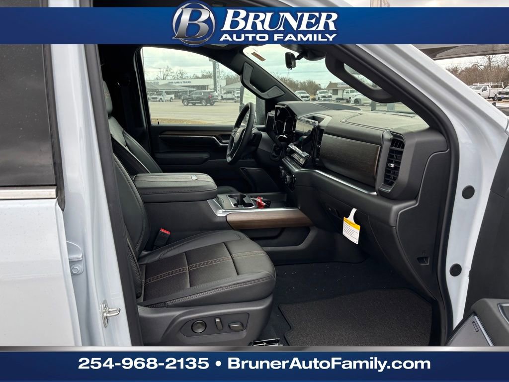 New 2026 Chevrolet Silverado 3500 High Country w/ Technology Package image 16