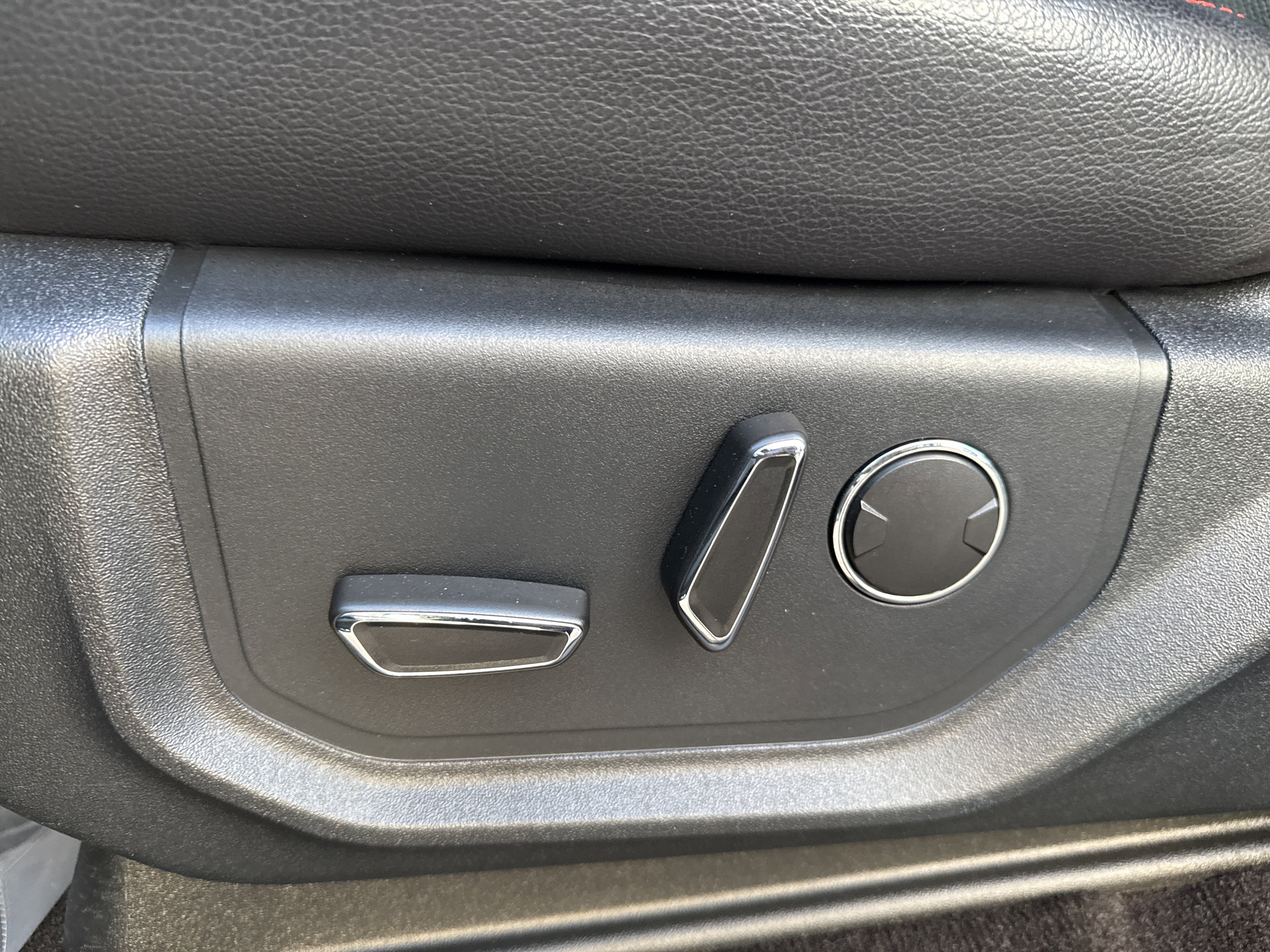 Certified 2020 Ford Expedition Limited w/ Equipment Group 303A AWD/4WD image 13