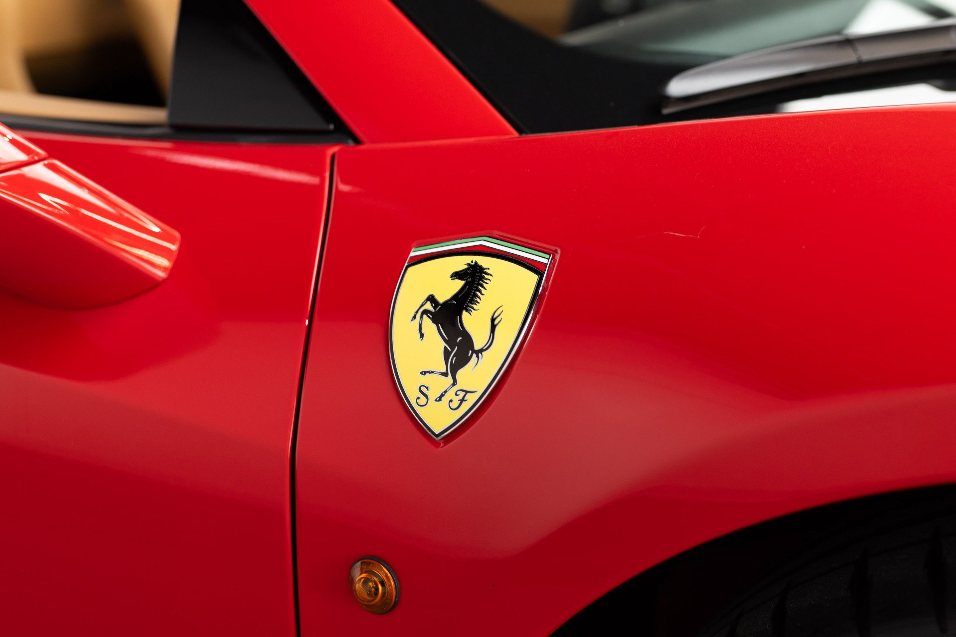 Certified 2014 Ferrari 458 Spider RWD image 32