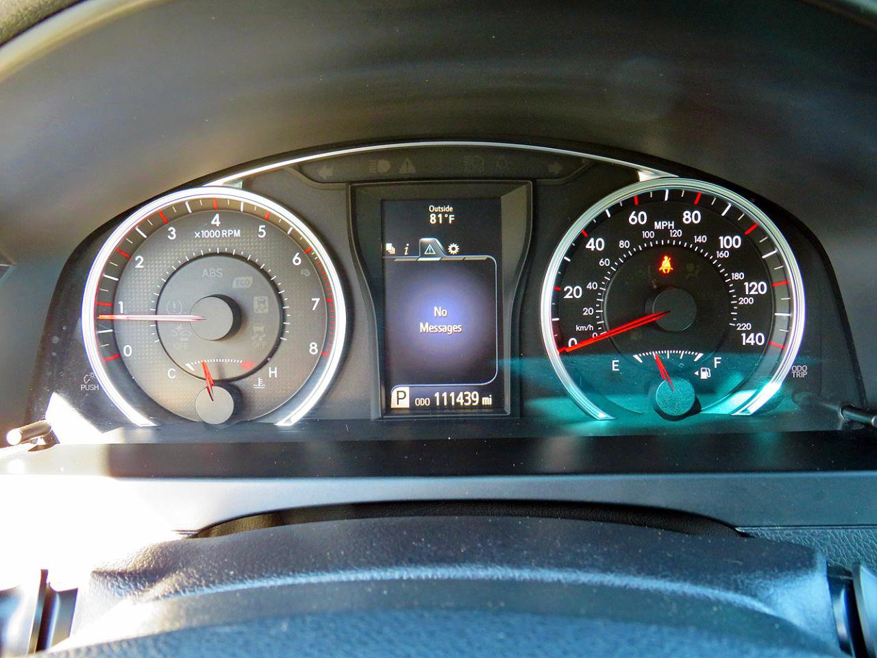 Used 2015 Toyota Camry SE FWD image 32