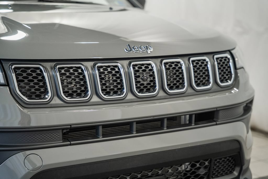 Certified 2023 Jeep Compass Latitude AWD/4WD image 12