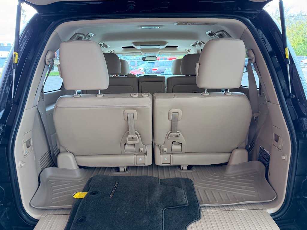 Used 2015 Toyota Land Cruiser image 14