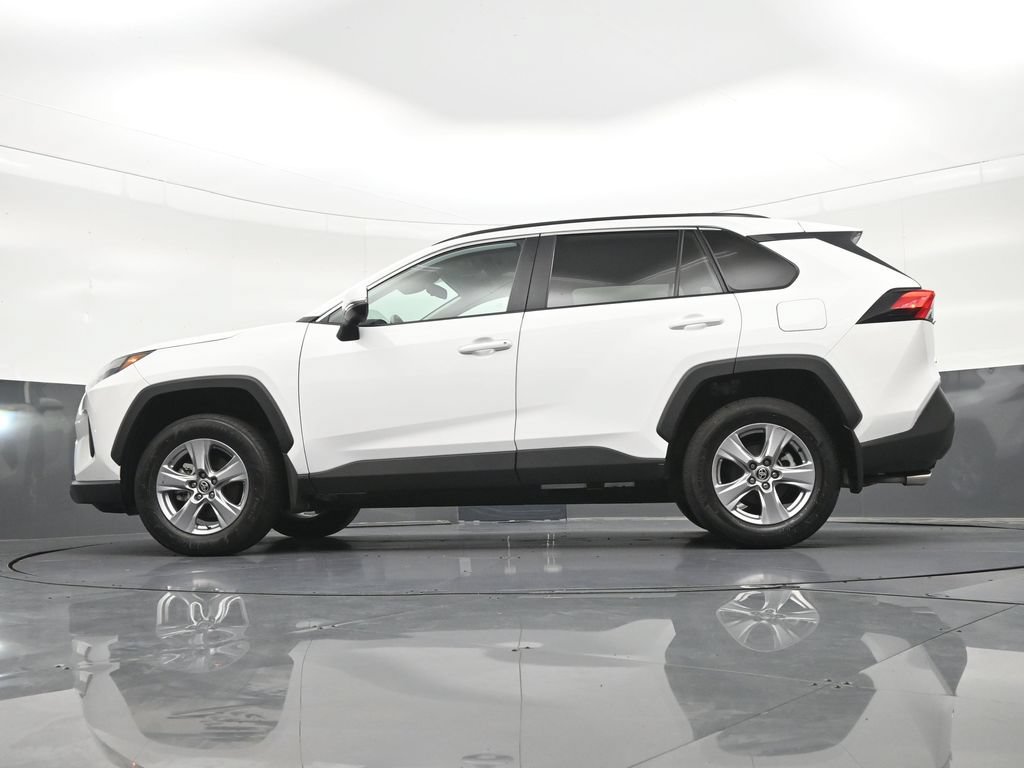 Used 2025 Toyota RAV4 XLE w/ Convenience Package FWD image 24