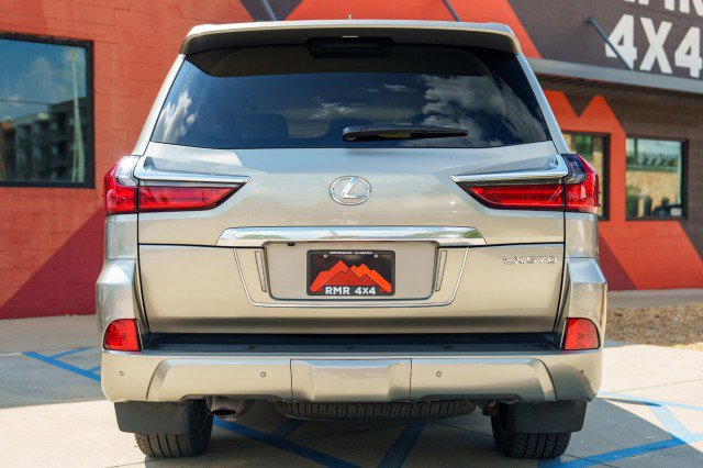 Used 2018 Lexus LX 570 4WD image 6